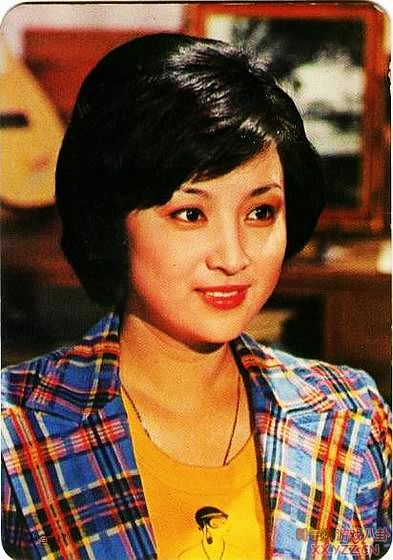 ���ؿ���ϷŮ����ʵ������·