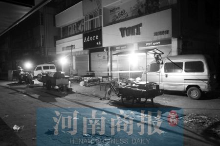 社会热点:河南“官二代”枪杀夜市小贩(图)