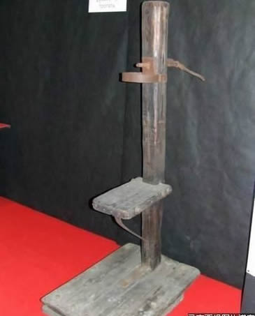 ���̱�̬ ͼ�ҹŴ���������Ů�˵Ĳп��̾ߣ�